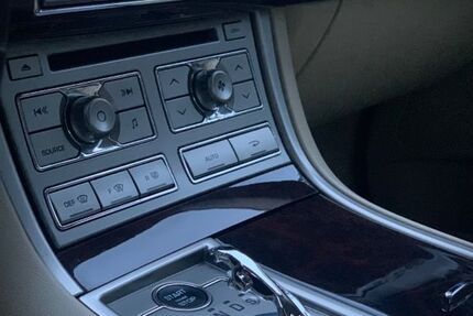 Jaguar XF 193.000 km 8.800 &euro; Neustadt 31535