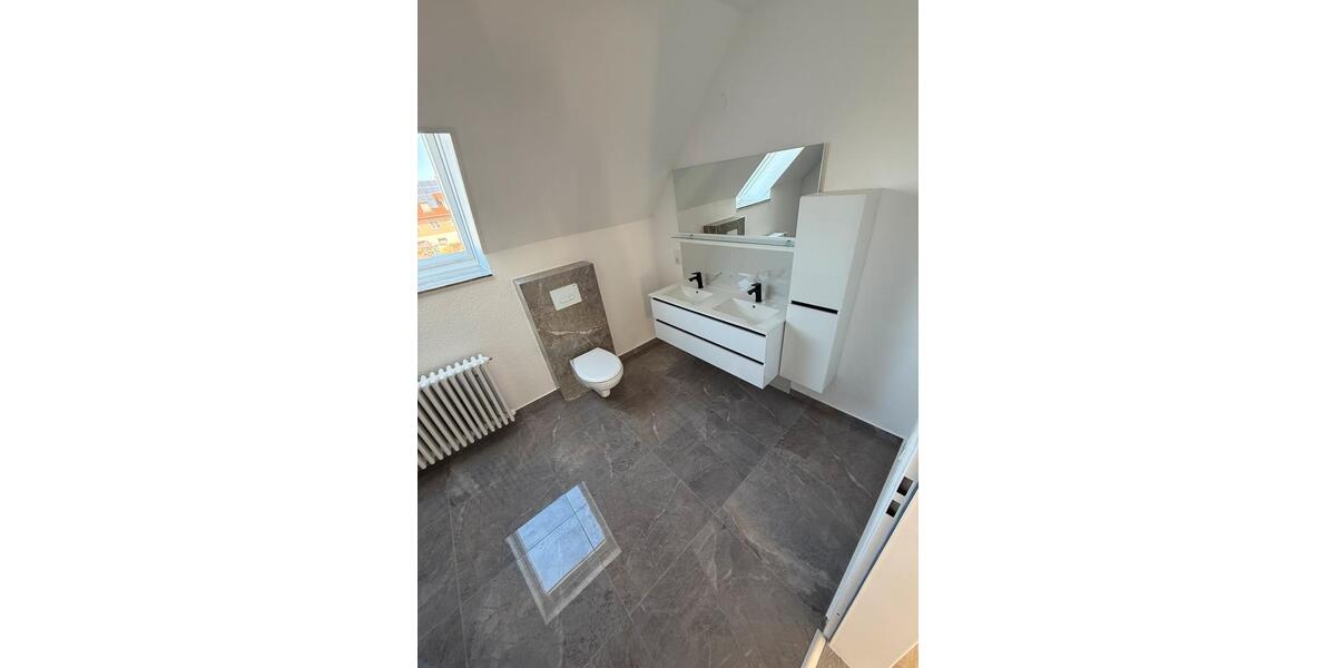 Dachgeschoßwohnung Endingen am Kaiserstuhl - 3 Zimmer, 90 m&sup2;, 1.550&euro; | Angebot:26226392
