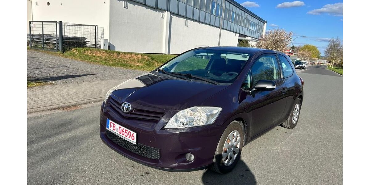 Toyota Auris 180.000 km 3.950 &euro; Friedberg (Hessen) 61169
