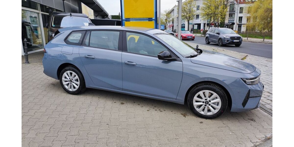 Opel Astra 2.100 km 27.900 &euro; Zossen 15806