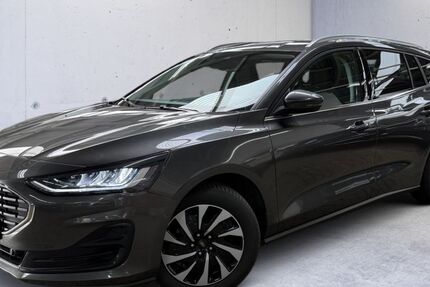 Ford Focus 23.600 km 22.990 &euro; Freiburg im Breisgau 79108