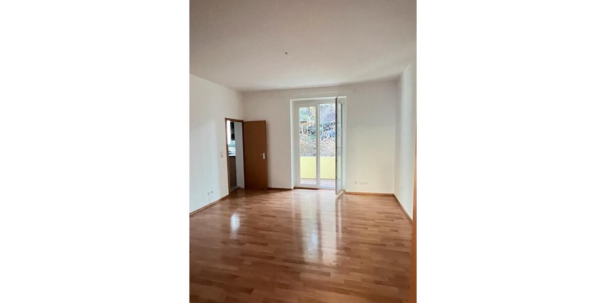 Etagenwohnung Wuppertal Gemarkung Ronsdorf - 4 Zimmer, 94 m&sup2;, 935&euro; | Angebot:24954467