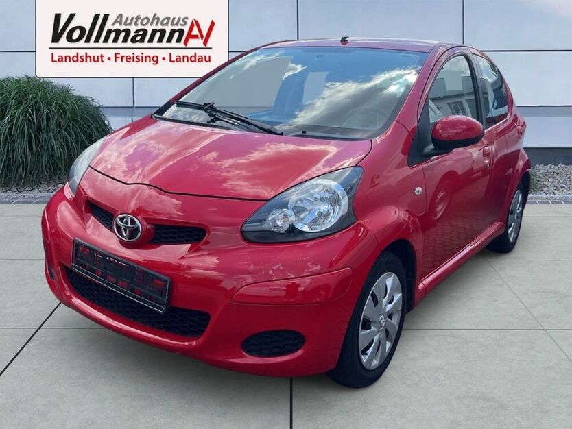 Aygo (X)