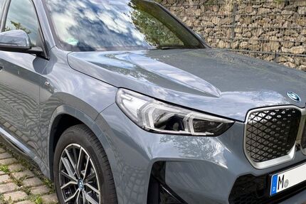 BMW iX1 4.968 km 49.500 &euro; Kirchheim b. München 85551