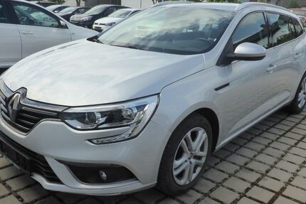 Renault Megane 87.300 km 9.890 &euro; Wolfenbüttel 38304