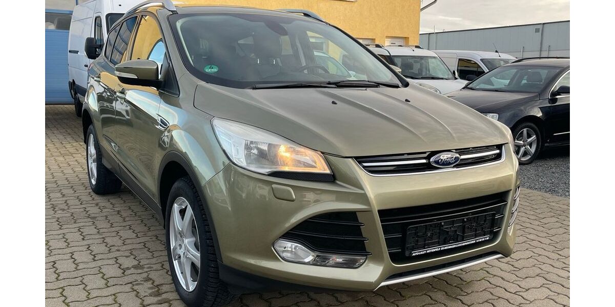 Ford Kuga 150.927 km 9.000 &euro; Bad Harzburg 38667