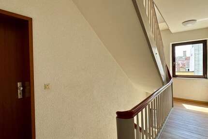 Haus zum Kaufen in Schweinfurt 398.000 € 172 m² 7 zimmer