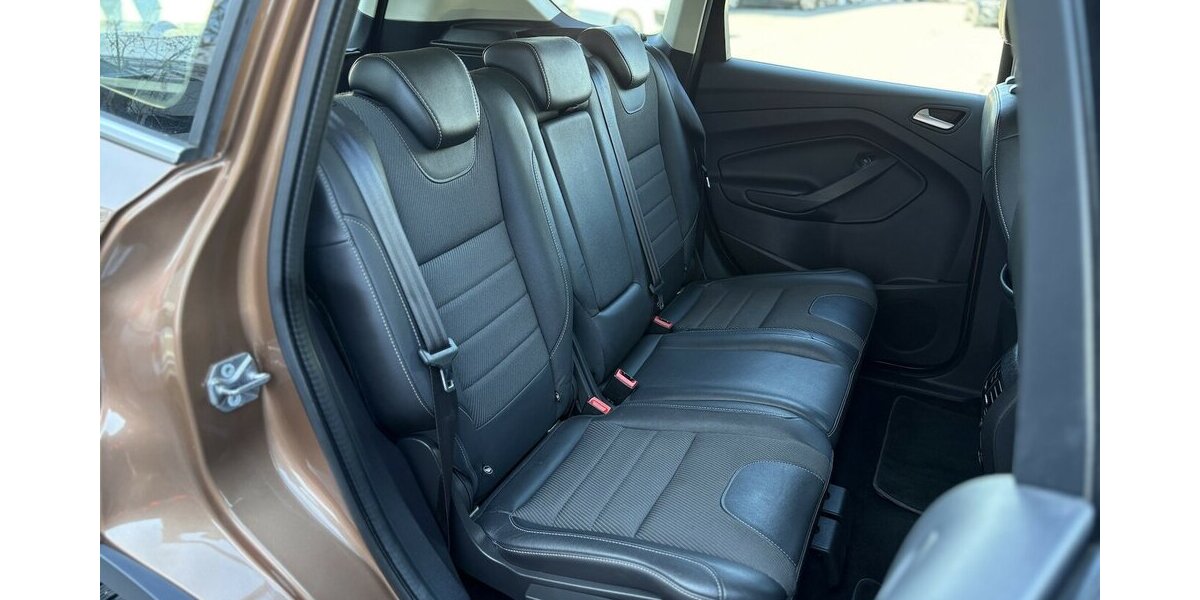 Ford Kuga 2.0 TDCI Titanium STANDHZ/NAVI/DAB/KAMERA 98.466 km 10.900 &euro; Villingen-Schwenningen 78054