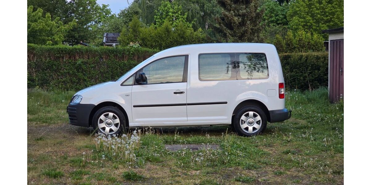 VW Caddy 106.000 km 5.200 &euro; Dresden 01307