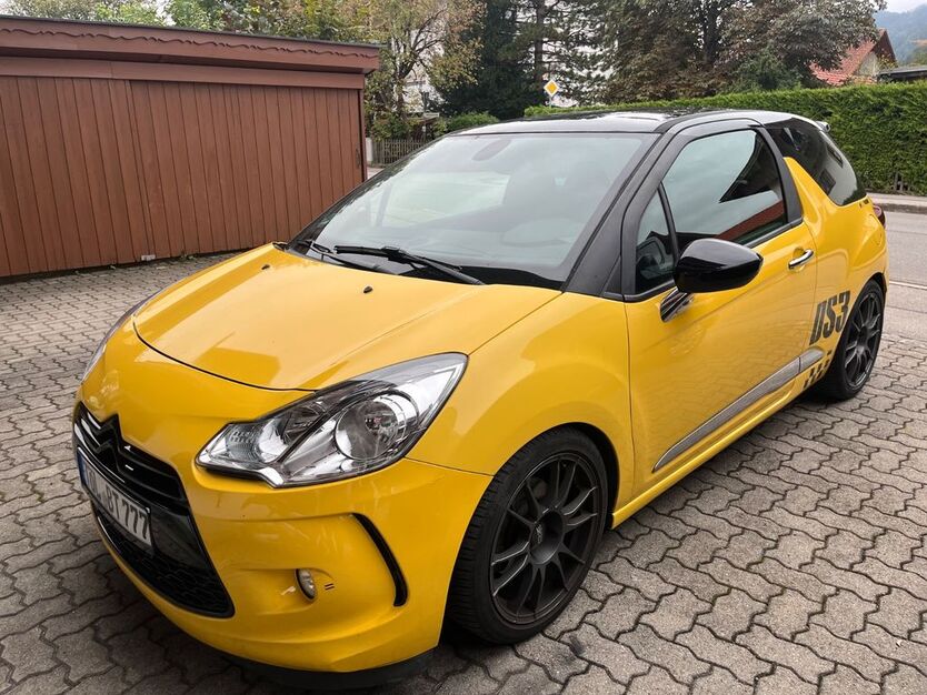 Citroen DS3 203.891 km 3.300 € Lenggries 83661