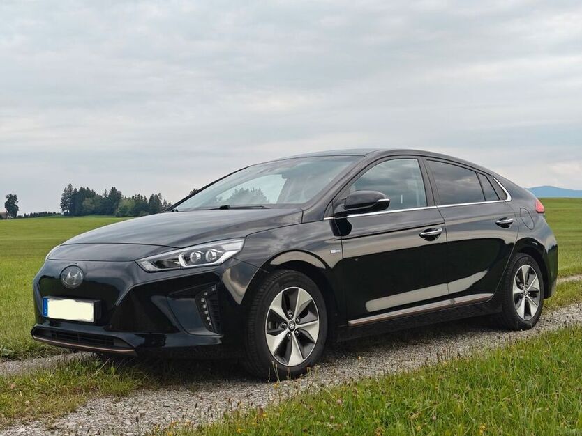 IONIQ