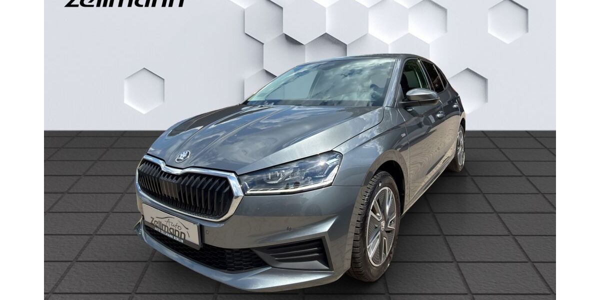Skoda Fabia 5.951 km 17.422 &euro; Berlin 12524