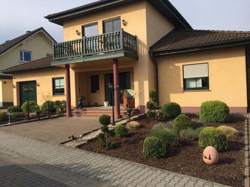 Schickes, mediterranes Einfamilienhaus oberhalb von Rheinböllen