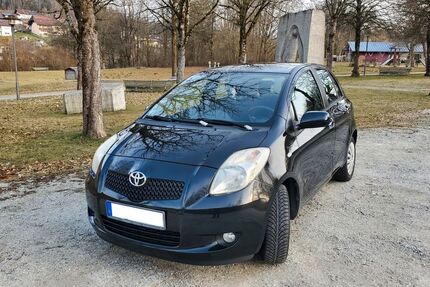 Toyota Yaris 144.000 km 2.990 &euro; Hauzenberg 94051