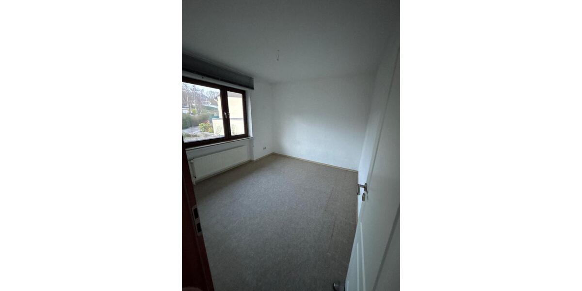 Reihenhaus Wuppertal Gemarkung Elberfeld - 7 Zimmer, 235 m&sup2;, 2.300&euro; | Angebot:24755207