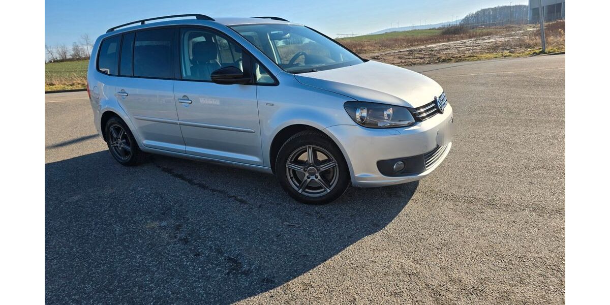 VW Touran 215.000 km 7.800 &euro; Niestetal 34266