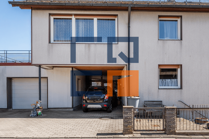 Haus Wiesau Kornthan - 9 Zimmer, 300 m&sup2;, 120.000&euro; | Angebot:26889792