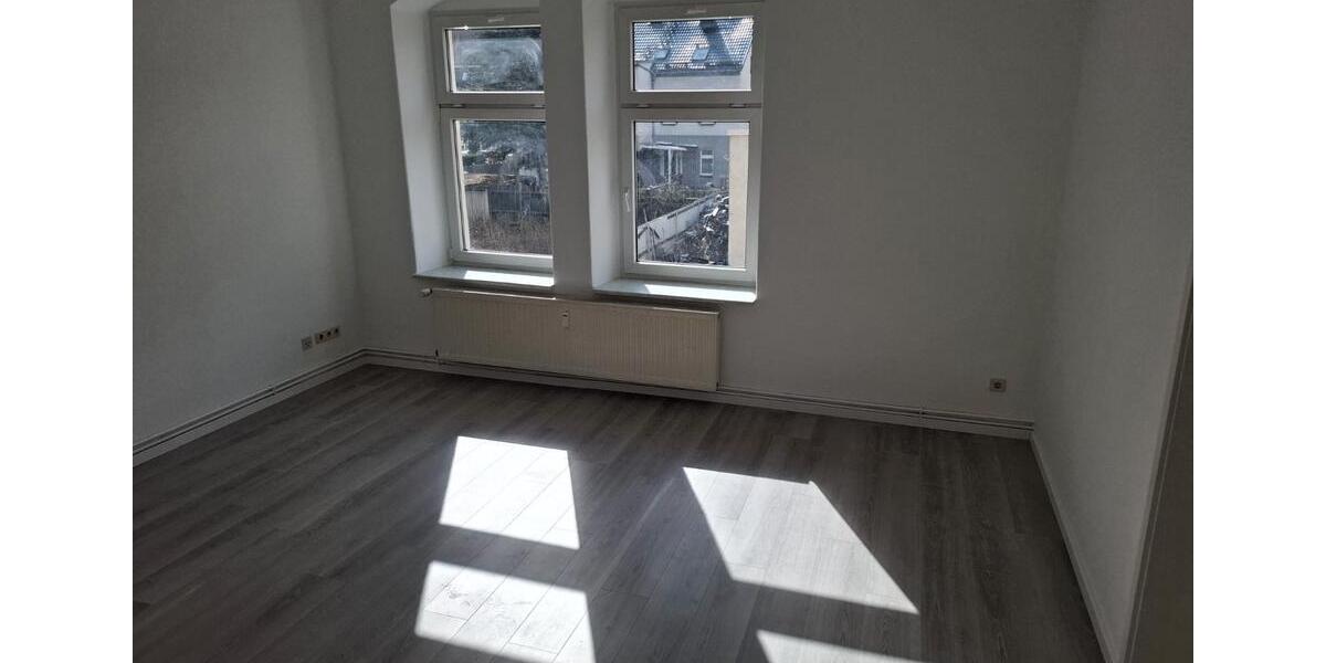 Etagenwohnung Aue-Bad Schlema Bad Schlema - 3 Zimmer, 63 m&sup2;, 300&euro; | Angebot:26374946