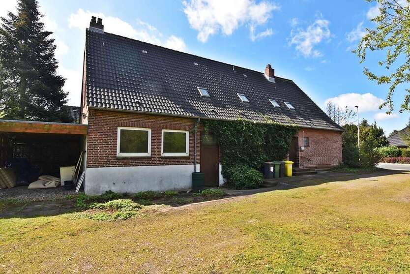 Haus zum Kaufen in Husum 298.000 € 183 m²