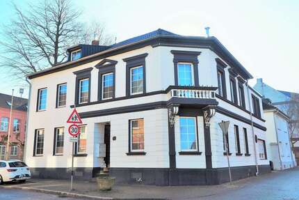 Haus Bedburg - 9 Zimmer, 265 m&sup2;, 489.000&euro; | Angebot:25744316