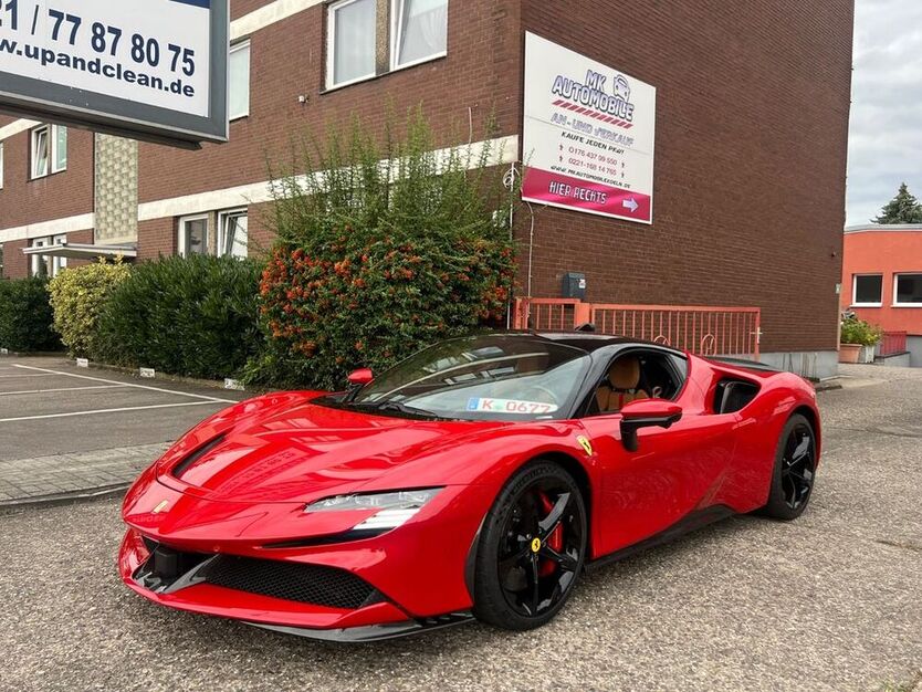 SF90