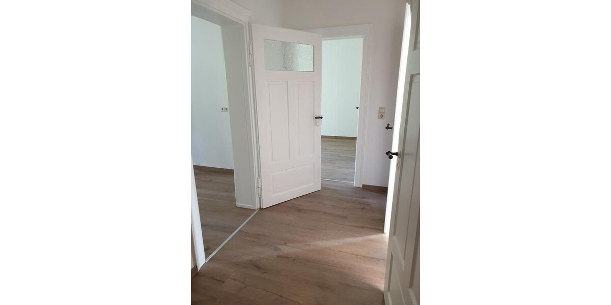 Erdgeschoßwohnung Hohenstein-Ernstthal Ernstthal - 3 Zimmer, 67 m&sup2;, 380&euro; | Angebot:26659159
