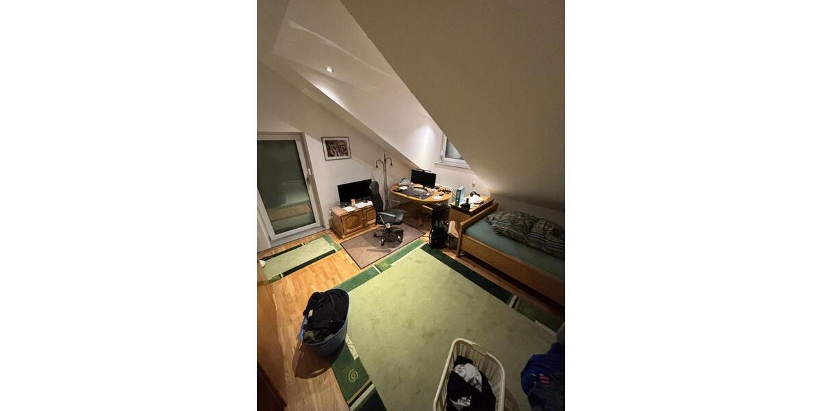 WG-Zimmer in 4er-WG ab 01.05.26 ideal für MA des Uniklinikums 1 zimmer