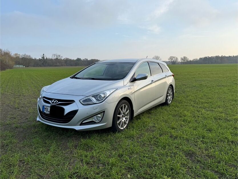 Hyundai i40 88.000 km 8.700 € Fredersdorf-Vogelsdorf 15370