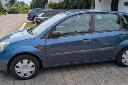 Ford Fiesta 64.400 km 2.499 &euro; Iggingen 73574