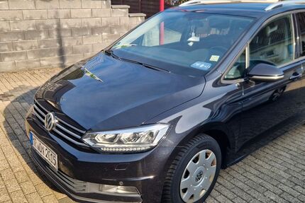 VW Touran 194.000 km 9.000 &euro; Stadtallendorf 35260