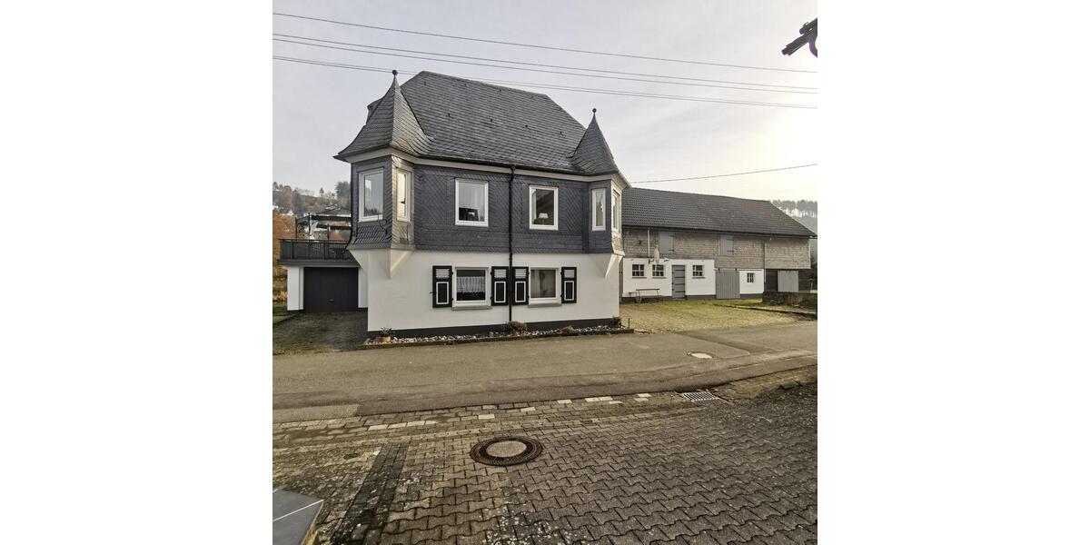 Einfamilienhaus Bad Berleburg - 7 Zimmer, 140 m&sup2;, 850&euro; | Angebot:24862307