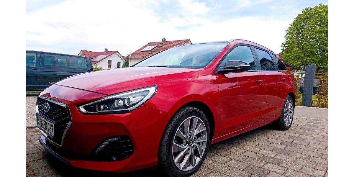 Hyundai i30 87.000 km 15.490 &euro; Herdwangen-Schönach 88634