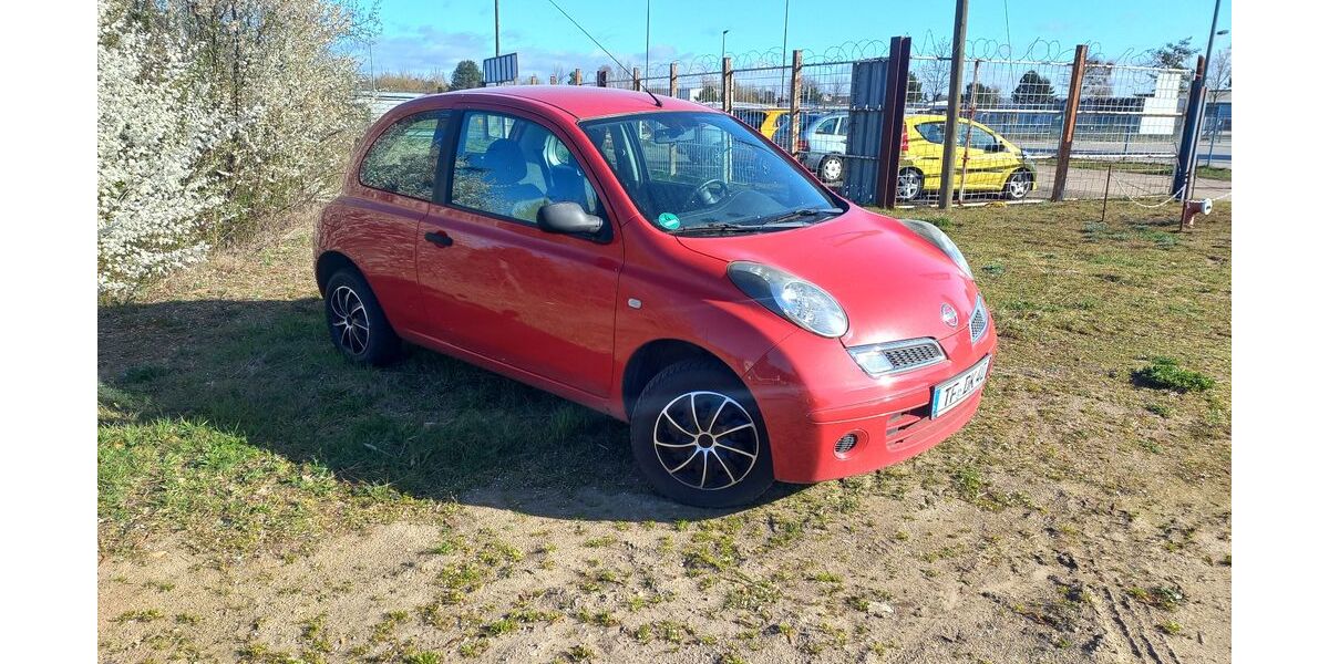 Nissan Micra 150.000 km 1.799 &euro; Jüterbog 14913