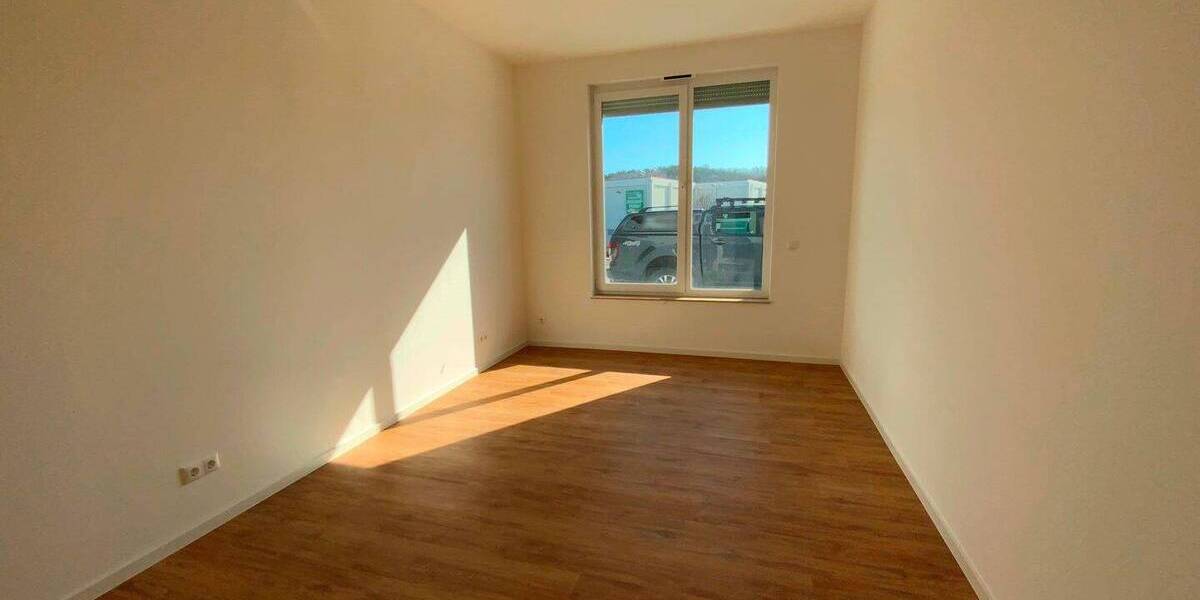 Etagenwohnung Zöllnitz - 2 Zimmer, 81 m&sup2;, 940&euro; | Angebot:26641893