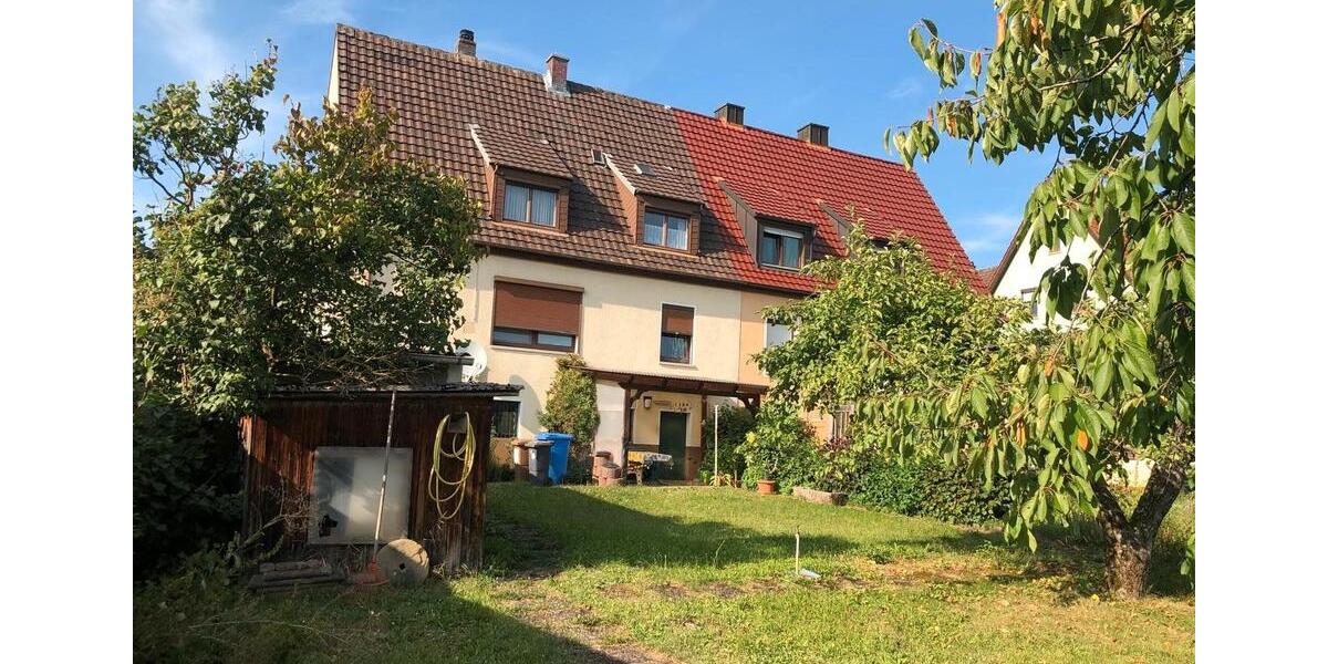 Doppelhaushälfte Hammelburg - 6 Zimmer, 140 m&sup2;, 195.000&euro; | Angebot:26384634