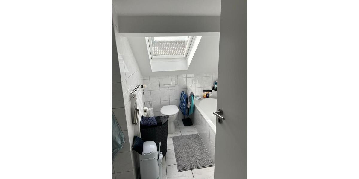Dachgeschoßwohnung Rosenheim Aising - 3 Zimmer, 65 m&sup2;, 310.000&euro; | Angebot:26261855