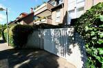 Traumhafte 122 m² Erdgeschoßwohnung mit großzügigem Garten, Terrasse und TG Platz in Büderich