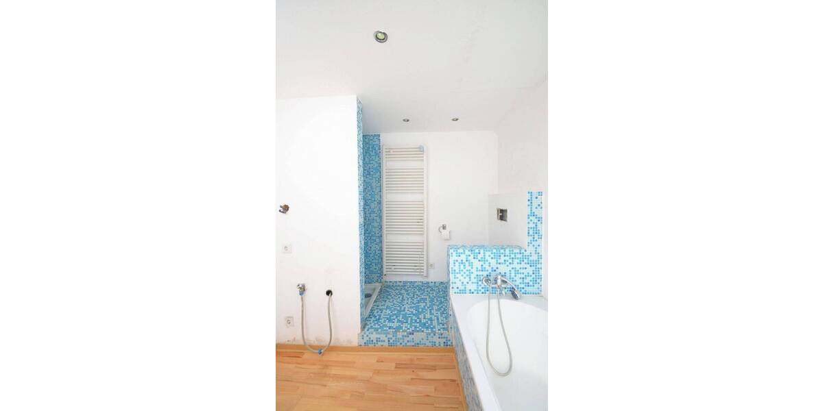 Mehrfamilienhaus, Wohnhaus Köln Sürth - 8 Zimmer, 213 m&sup2;, 720.000&euro; | Angebot:26853377