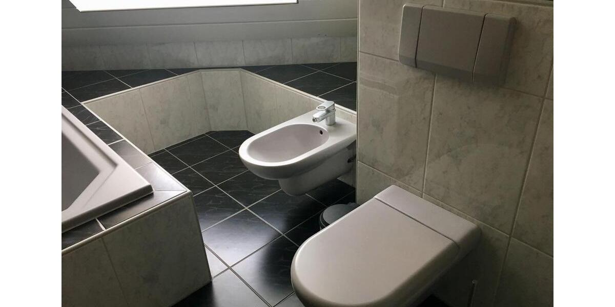 Doppelhaushälfte Meine - 6 Zimmer, 190 m&sup2;, 1.800&euro; | Angebot:24294595