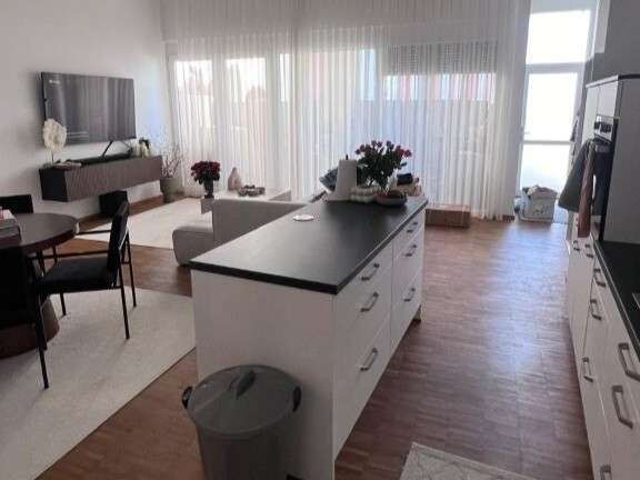Wohnung zum Kaufen in Roßdorf 229.000 € 70 m² 2 zimmer