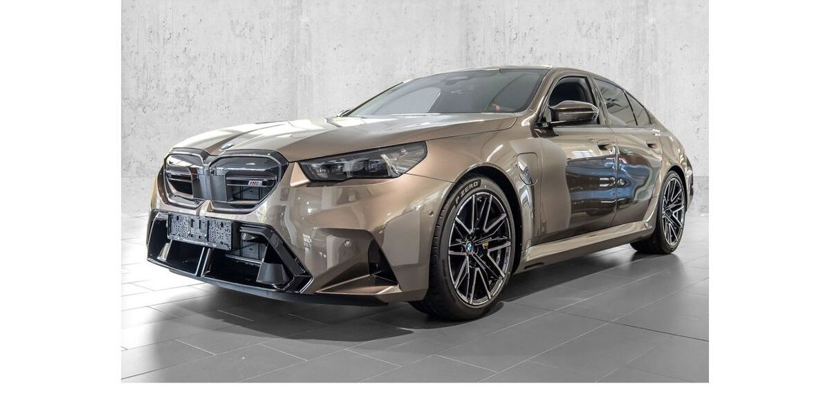 BMW M5 2.800 km 149.900 &euro; Köln 51063