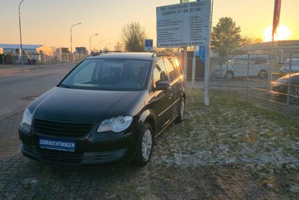 VW Touran 206.214 km 3.750 &euro; Gnoien 17179