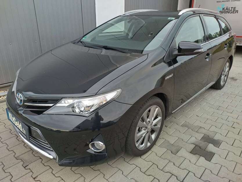 Auris