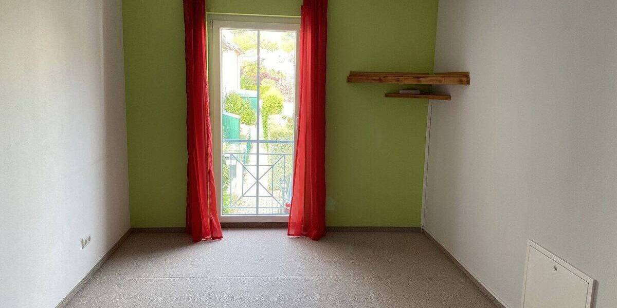 Reihenmittelhaus Schrobenhausen - 5 Zimmer, 140 m&sup2;, 1.450&euro; | Angebot:26819950