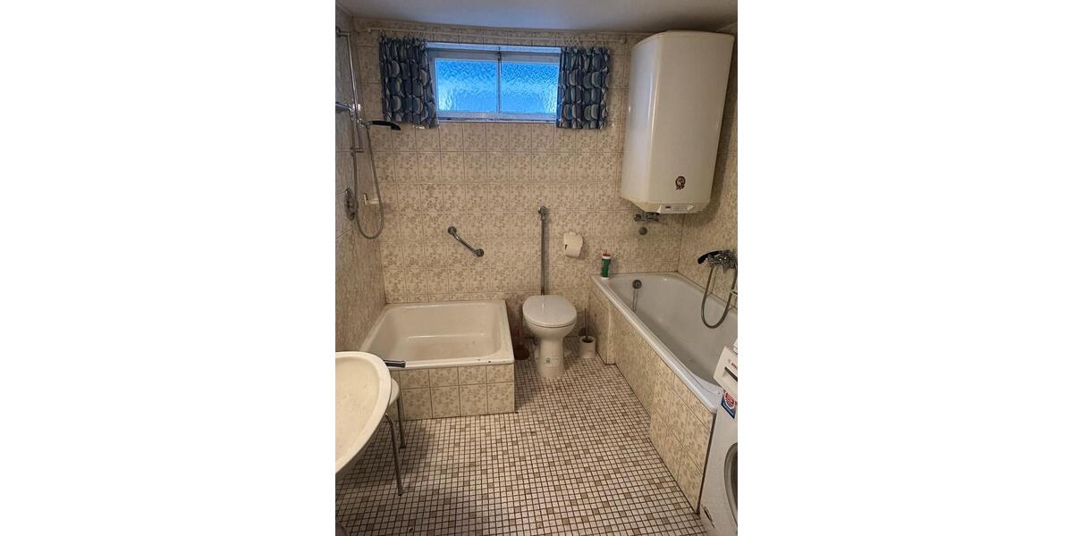 Einfamilienhaus Haßloch - 4 Zimmer, 96 m&sup2;, 195.000&euro; | Angebot:27121626
