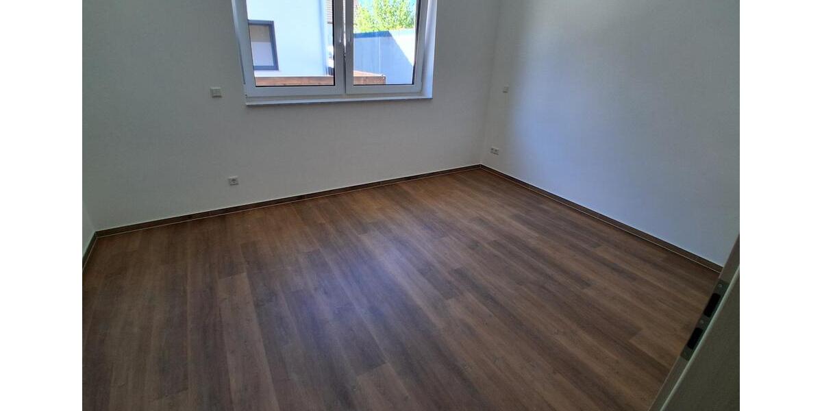 Maisonettenwohnung Arnstein - 5 Zimmer, 163 m&sup2;, 1.400&euro; | Angebot:26556952