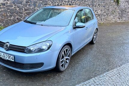 VW Golf 158.000 km 4.700 &euro; Bonn 53177