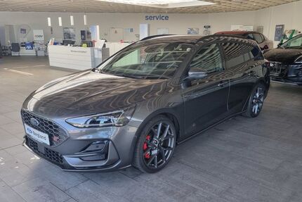 Ford Focus 4.500 km 34.990 &euro; Waldbröl 51545