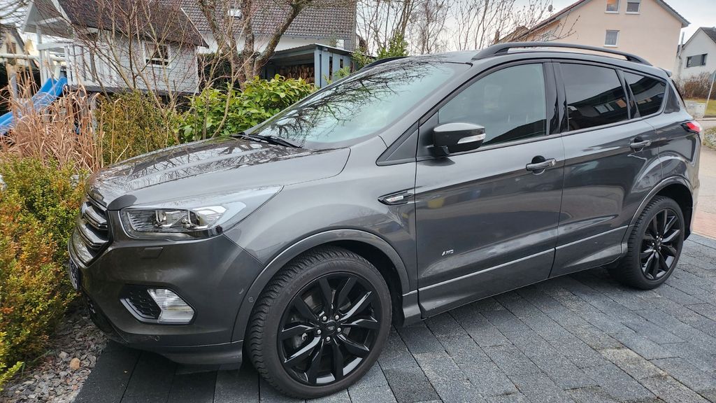 Ford Kuga 68.527 km 16.000 &euro; Villingen 78052
