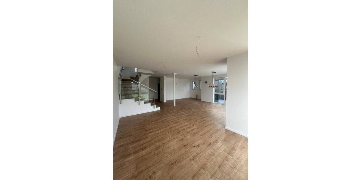 Doppelhaushälfte Rümmelsheim - 6 Zimmer, 182 m&sup2;, 2.000&euro; | Angebot:26155652